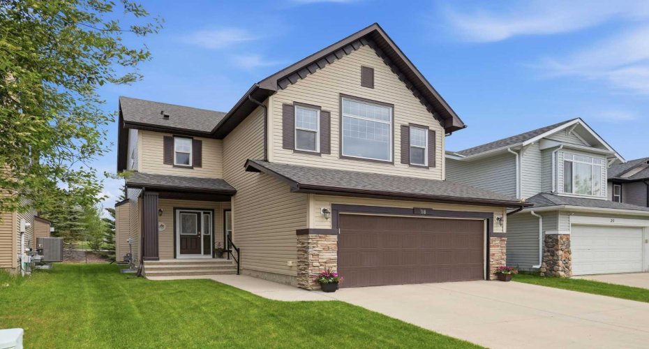 18 Drake Landing Crescent, Okotoks, Alberta T1S 0C1, 4 Bedrooms Bedrooms, ,4 BathroomsBathrooms,Residential,For Sale,Drake Landing,A2312430