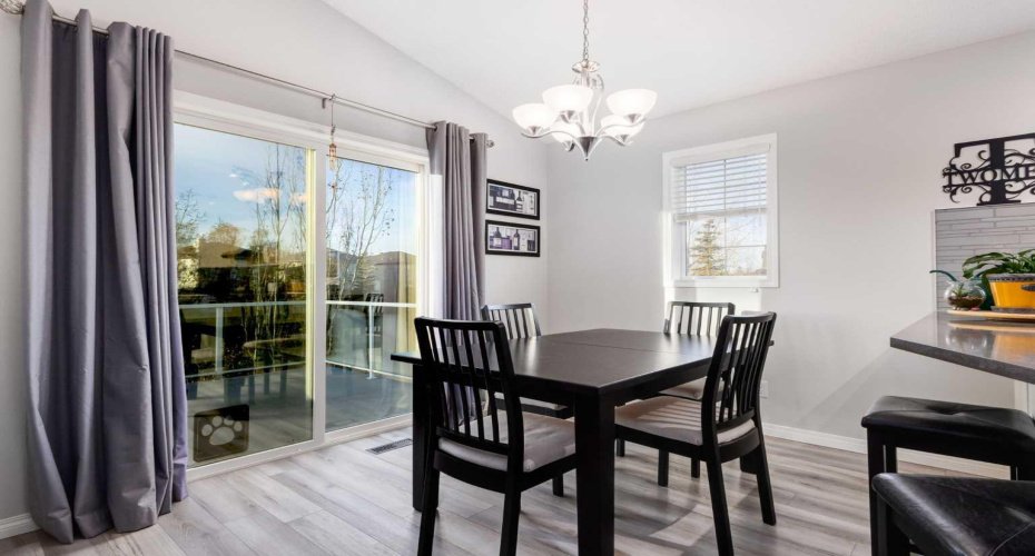 138 West Creek Springs, Chestermere, Alberta T1X 1N8, 4 Bedrooms Bedrooms, ,3 BathroomsBathrooms,Residential,For Sale,West Creek,A2313313