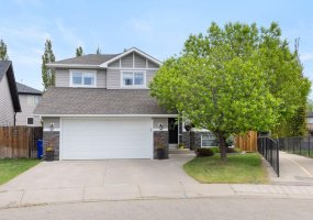 128 Hillcrest Cape, Strathmore, Alberta T1P 0A4, 4 Bedrooms Bedrooms, ,3 BathroomsBathrooms,Residential,For Sale,Hillcrest,A2313474