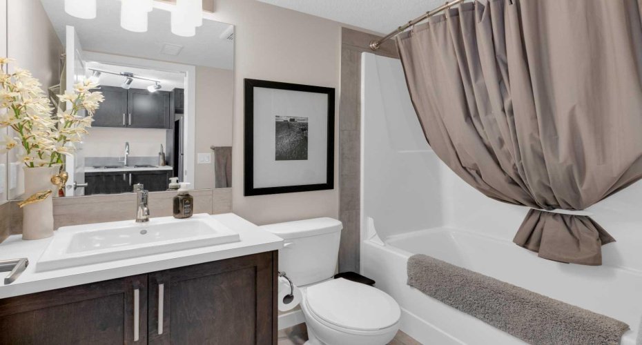 In-suite 4pc bath