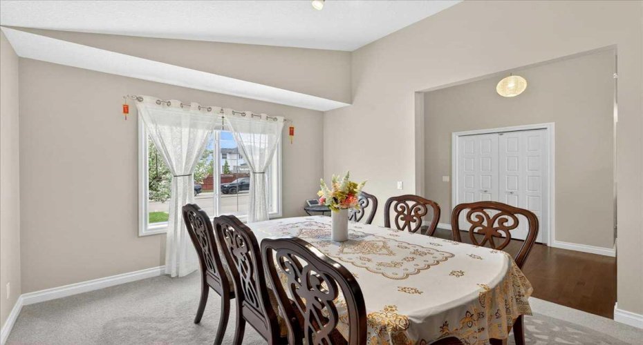 248 Rainbow Falls Way, Chestermere, Alberta T1X 0S9, 4 Bedrooms Bedrooms, ,3 BathroomsBathrooms,Residential,For Sale,Rainbow Falls,A2315501
