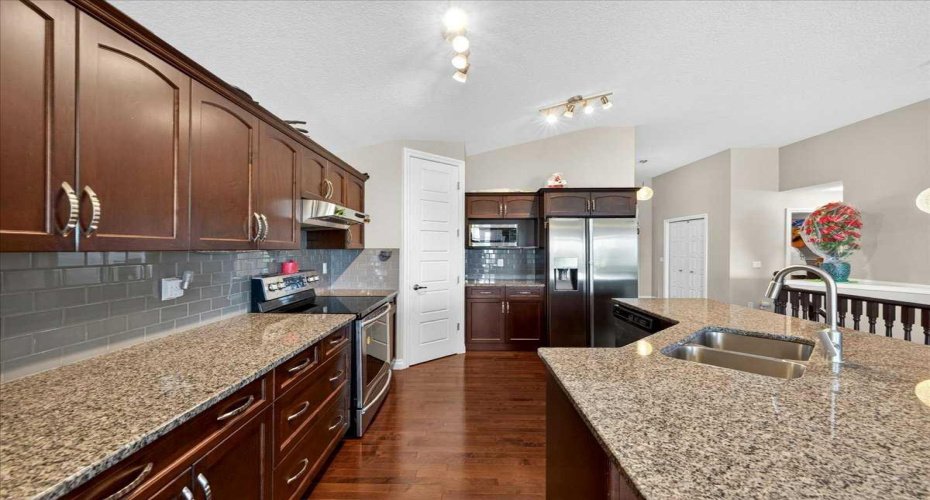 248 Rainbow Falls Way, Chestermere, Alberta T1X 0S9, 4 Bedrooms Bedrooms, ,3 BathroomsBathrooms,Residential,For Sale,Rainbow Falls,A2315501