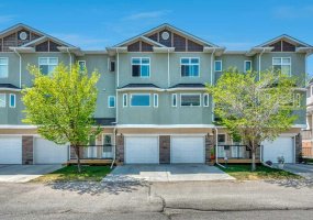 318 Strathcona Circle, Strathmore, Alberta T1P 0B1, 3 Bedrooms Bedrooms, ,3 BathroomsBathrooms,Residential,For Sale,Strathcona,A2315548