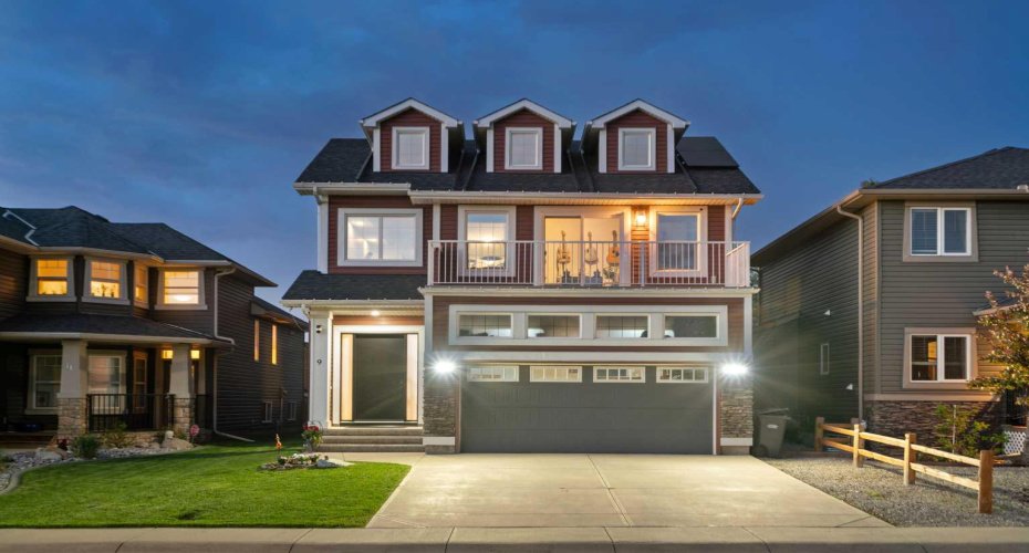 9 Westridge Way, Okotoks, Alberta T1S 0K1, 4 Bedrooms Bedrooms, ,4 BathroomsBathrooms,Residential,For Sale,Westridge,A2314550
