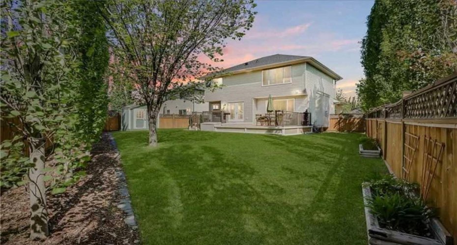 249 West Lakeview Place, Chestermere, Alberta T1X1K4, 3 Bedrooms Bedrooms, ,4 BathroomsBathrooms,Residential,For Sale,West Lakeview,A2314894