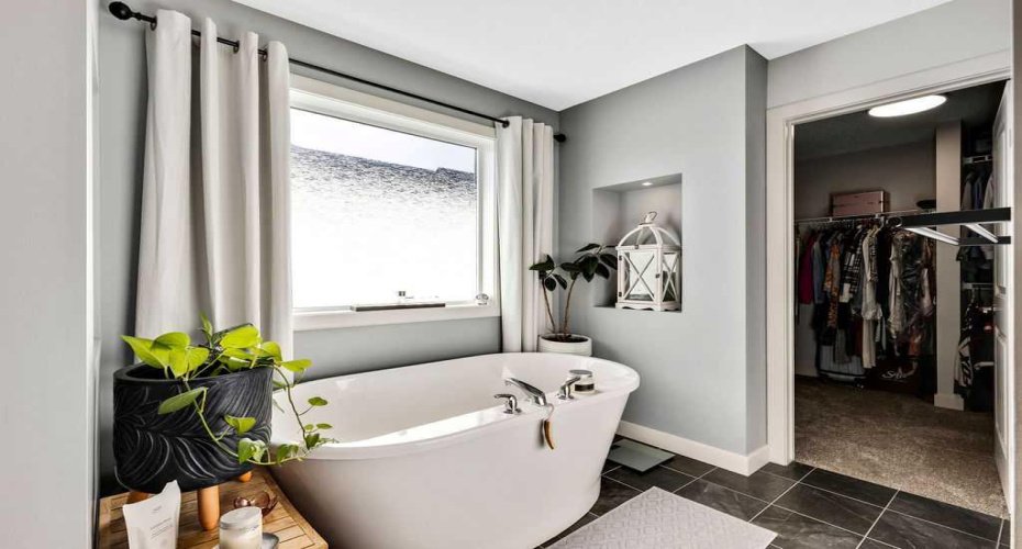 205 Aspenmere Way, Chestermere, Alberta T1X 0Y2, 4 Bedrooms Bedrooms, ,4 BathroomsBathrooms,Residential,For Sale,Aspenmere,A2286195
