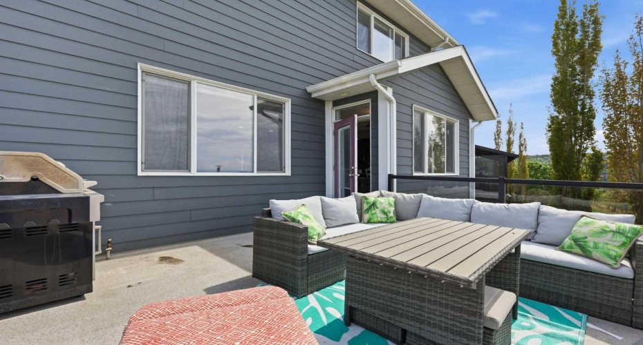 99 Sunset View, Cochrane, Alberta T4C 0E8, 4 Bedrooms Bedrooms, ,4 BathroomsBathrooms,Residential,For Sale,Sunset,A2316086