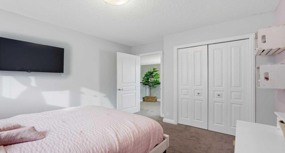 99 Sunset View, Cochrane, Alberta T4C 0E8, 4 Bedrooms Bedrooms, ,4 BathroomsBathrooms,Residential,For Sale,Sunset,A2316086