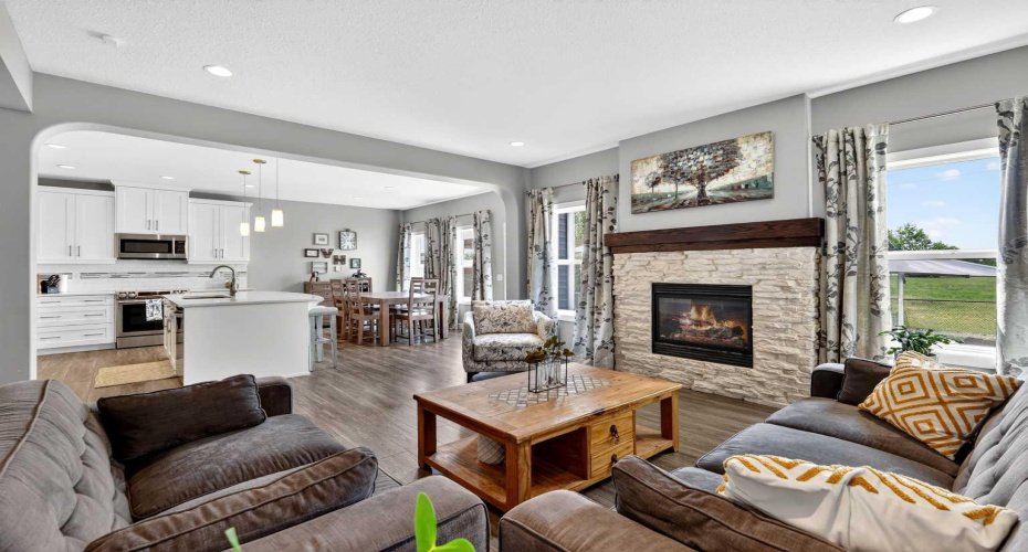 236 Aspenmere Circle, Chestermere, Alberta T1X 0T6, 3 Bedrooms Bedrooms, ,3 BathroomsBathrooms,Residential,For Sale,Aspenmere,A2314768