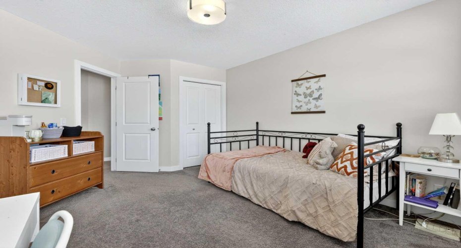 236 Aspenmere Circle, Chestermere, Alberta T1X 0T6, 3 Bedrooms Bedrooms, ,3 BathroomsBathrooms,Residential,For Sale,Aspenmere,A2314768