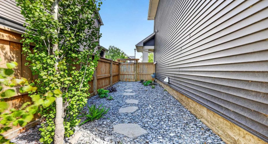 236 Aspenmere Circle, Chestermere, Alberta T1X 0T6, 3 Bedrooms Bedrooms, ,3 BathroomsBathrooms,Residential,For Sale,Aspenmere,A2314768