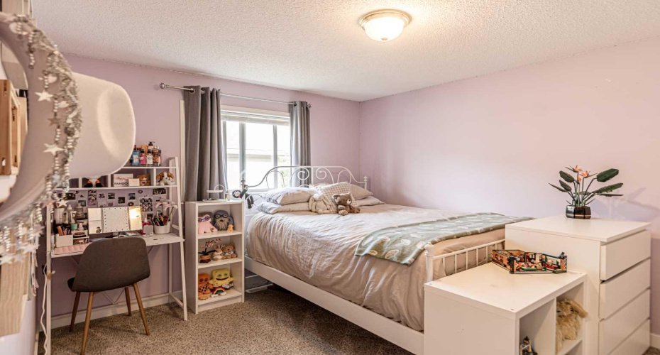 79 West Lakeview Passage, Chestermere, Alberta T1X 1E7, 3 Bedrooms Bedrooms, ,2 BathroomsBathrooms,Residential,For Sale,West Lakeview,A2314882