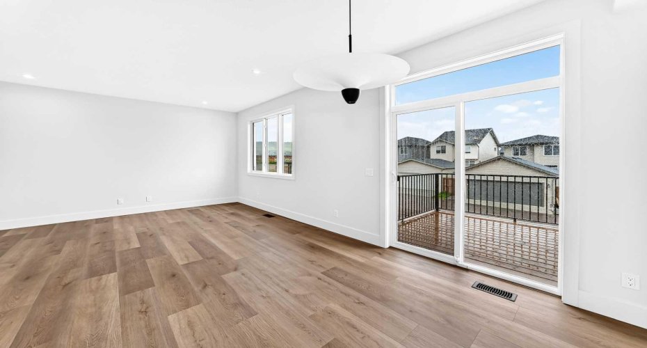 226 Greystone Boulevard, Cochrane, Alberta T4C 3K3, 3 Bedrooms Bedrooms, ,3 BathroomsBathrooms,Residential,For Sale,Greystone,A2314990