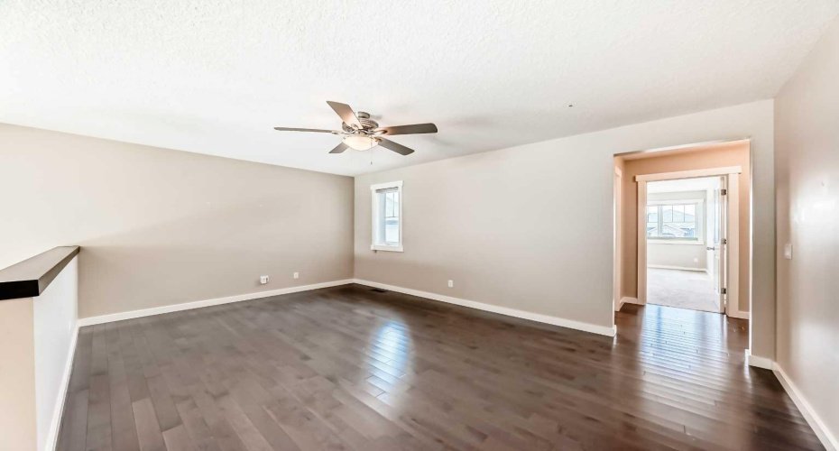 210 Stonemere Green, Chestermere, Alberta T1X 0S2, 3 Bedrooms Bedrooms, ,3 BathroomsBathrooms,Residential,For Sale,Stonemere,A2308839