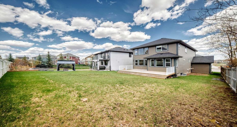 210 Stonemere Green, Chestermere, Alberta T1X 0S2, 3 Bedrooms Bedrooms, ,3 BathroomsBathrooms,Residential,For Sale,Stonemere,A2308839
