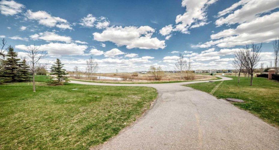 210 Stonemere Green, Chestermere, Alberta T1X 0S2, 3 Bedrooms Bedrooms, ,3 BathroomsBathrooms,Residential,For Sale,Stonemere,A2308839