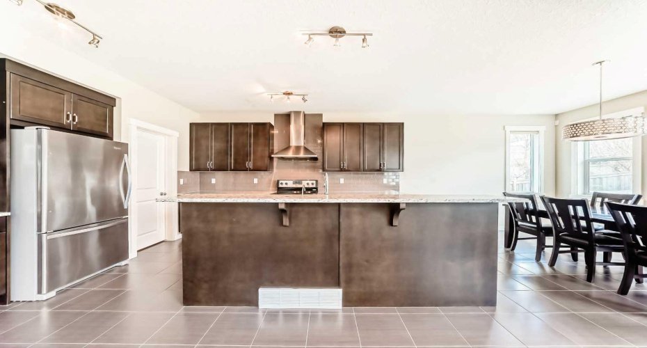 210 Stonemere Green, Chestermere, Alberta T1X 0S2, 3 Bedrooms Bedrooms, ,3 BathroomsBathrooms,Residential,For Sale,Stonemere,A2308839