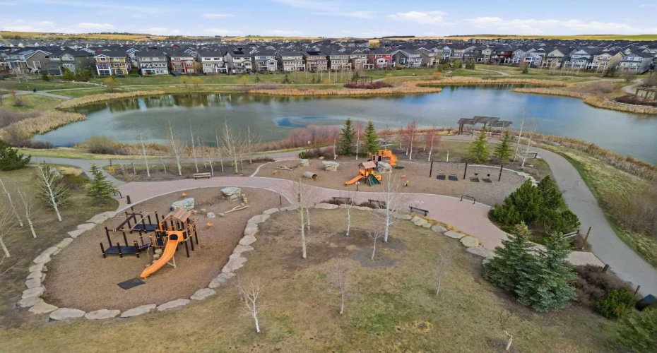 93 Sunvalley Road, Cochrane, Alberta T4C0X7, 4 Bedrooms Bedrooms, ,4 BathroomsBathrooms,Residential,For Sale,Sunvalley,A2309310