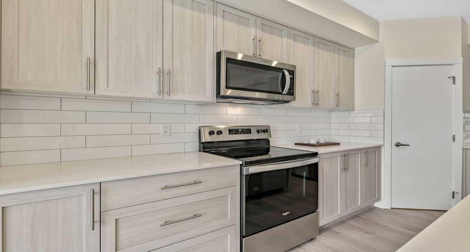 100 Banister Drive, Okotoks, Alberta T1S 5Y2, 2 Bedrooms Bedrooms, ,2 BathroomsBathrooms,Residential,For Sale,Banister,A2313986