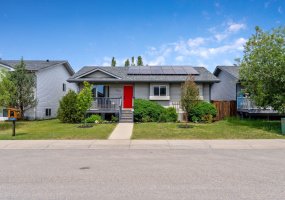 1721 Strathcona Place, Strathmore, Alberta T1P1T1, 4 Bedrooms Bedrooms, ,3 BathroomsBathrooms,Residential,For Sale,Strathcona,A2316217
