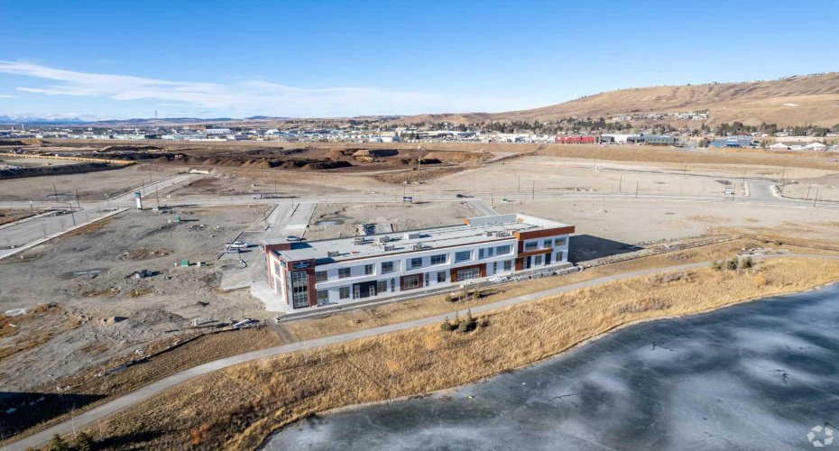 422 Greystone Boulevard, Cochrane, Alberta T4C0A2, ,Commercial,For Sale,GREYSTONE PLACE,Greystone,A2316448