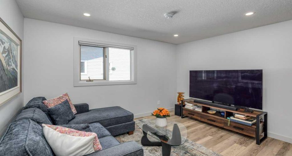 79 Riverview Circle, Cochrane, Alberta T4C 1K4, 3 Bedrooms Bedrooms, ,3 BathroomsBathrooms,Residential,For Sale,Riverview,A2308062