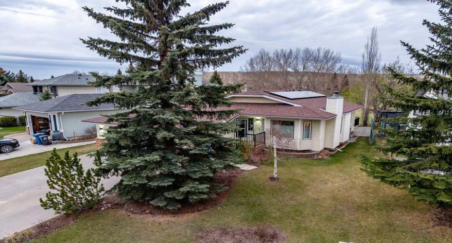 79 Riverview Circle, Cochrane, Alberta T4C 1K4, 3 Bedrooms Bedrooms, ,3 BathroomsBathrooms,Residential,For Sale,Riverview,A2308062