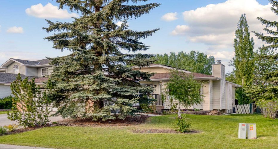 79 Riverview Circle, Cochrane, Alberta T4C 1K4, 3 Bedrooms Bedrooms, ,3 BathroomsBathrooms,Residential,For Sale,Riverview,A2308062