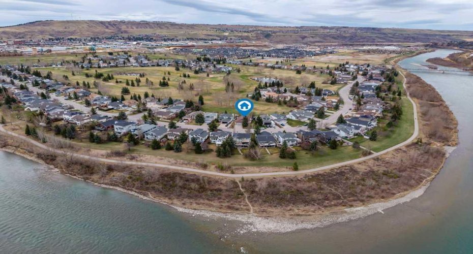 79 Riverview Circle, Cochrane, Alberta T4C 1K4, 3 Bedrooms Bedrooms, ,3 BathroomsBathrooms,Residential,For Sale,Riverview,A2308062