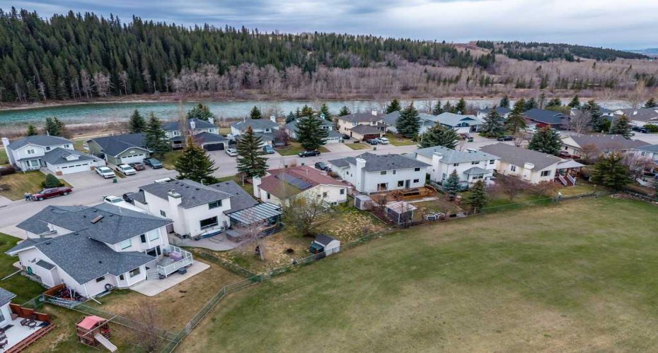 79 Riverview Circle, Cochrane, Alberta T4C 1K4, 3 Bedrooms Bedrooms, ,3 BathroomsBathrooms,Residential,For Sale,Riverview,A2308062