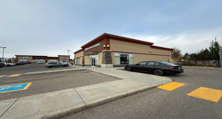 Okotoks, Alberta, ,Commercial,For Lease,A2316770