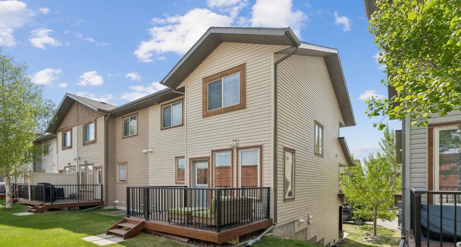 The golf course or the mountains, this location offers endless opportunities for outdoor recreation, this home offers a lifestyle centred around community, nature, and everyday ease