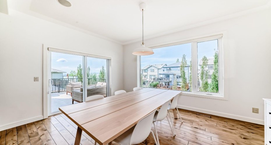 35 Sunset View, Cochrane, Alberta T4C0G3, 4 Bedrooms Bedrooms, ,4 BathroomsBathrooms,Residential,For Sale,Sunset,A2312533