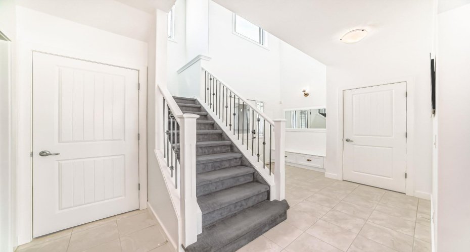 35 Sunset View, Cochrane, Alberta T4C0G3, 4 Bedrooms Bedrooms, ,4 BathroomsBathrooms,Residential,For Sale,Sunset,A2312533
