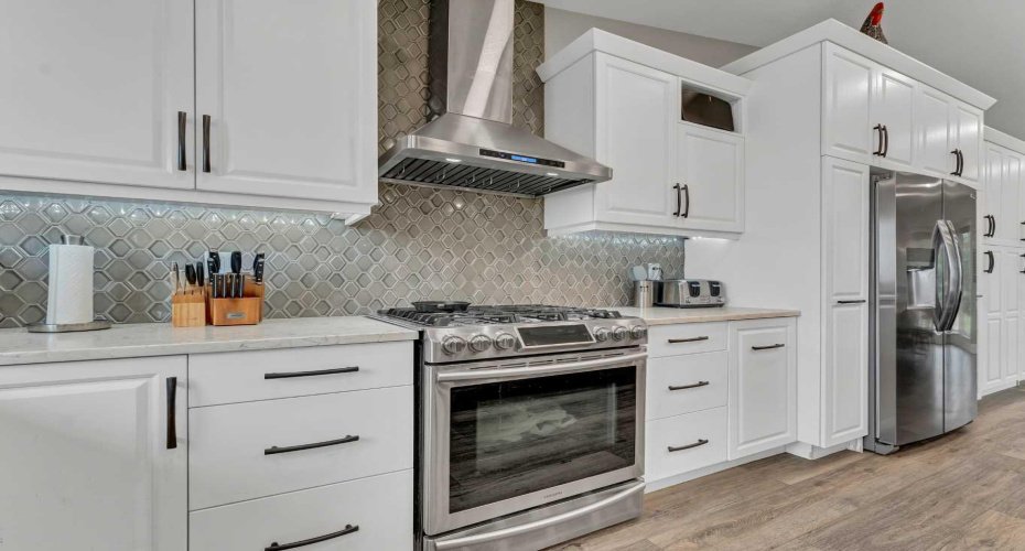 12029 Range Road 74, Rural Cypress County, Alberta T0K1Z0, 5 Bedrooms Bedrooms, ,3 BathroomsBathrooms,Residential,For Sale,Range Road 74,A2318119