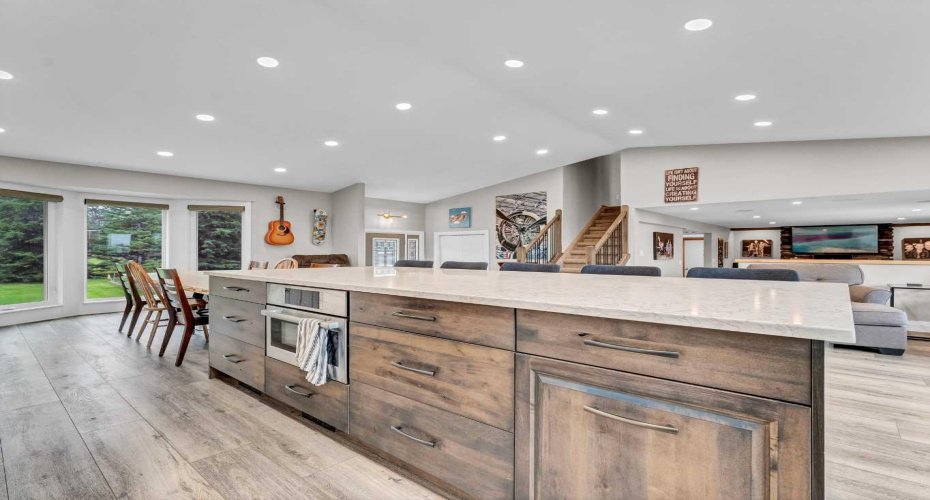 12029 Range Road 74, Rural Cypress County, Alberta T0K1Z0, 5 Bedrooms Bedrooms, ,3 BathroomsBathrooms,Residential,For Sale,Range Road 74,A2318119