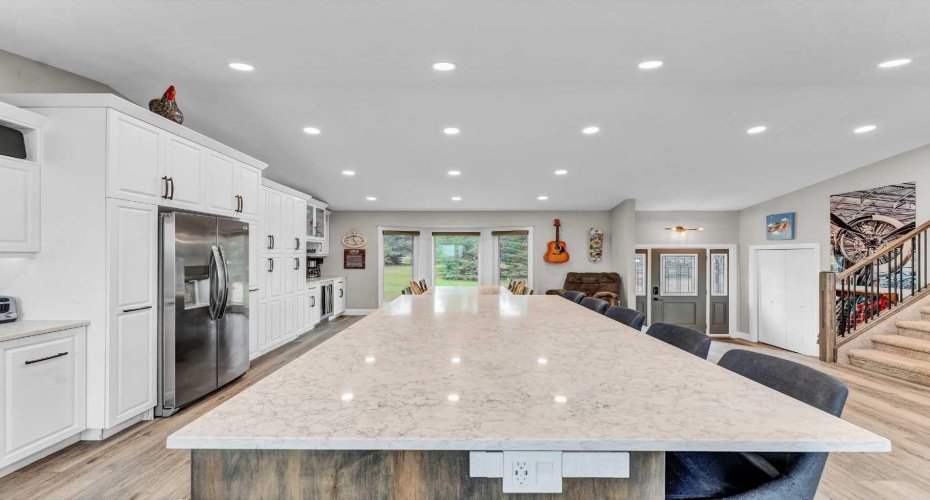 12029 Range Road 74, Rural Cypress County, Alberta T0K1Z0, 5 Bedrooms Bedrooms, ,3 BathroomsBathrooms,Residential,For Sale,Range Road 74,A2318119