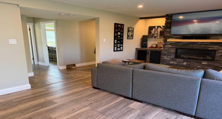 12029 Range Road 74, Rural Cypress County, Alberta T0K1Z0, 5 Bedrooms Bedrooms, ,3 BathroomsBathrooms,Residential,For Sale,Range Road 74,A2318119