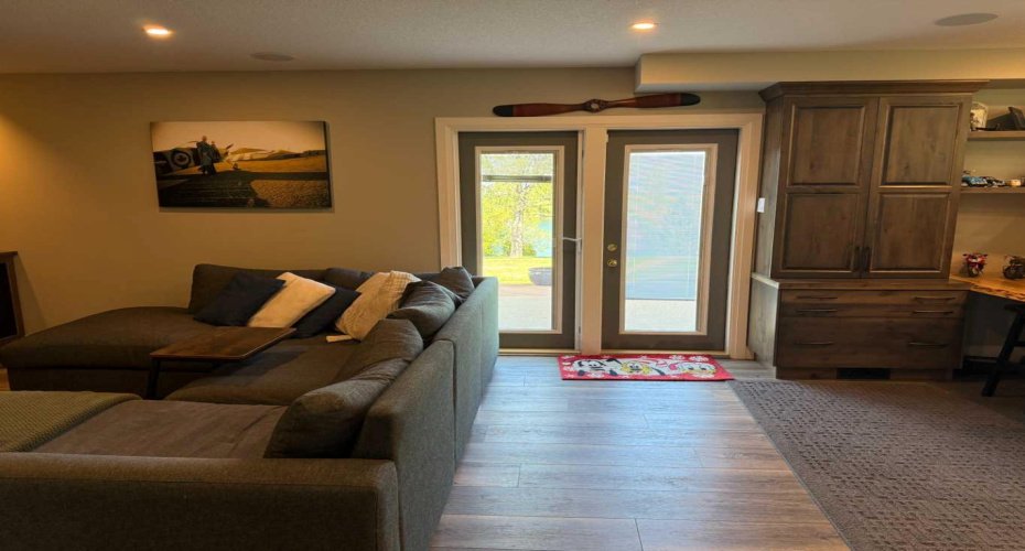 12029 Range Road 74, Rural Cypress County, Alberta T0K1Z0, 5 Bedrooms Bedrooms, ,3 BathroomsBathrooms,Residential,For Sale,Range Road 74,A2318119