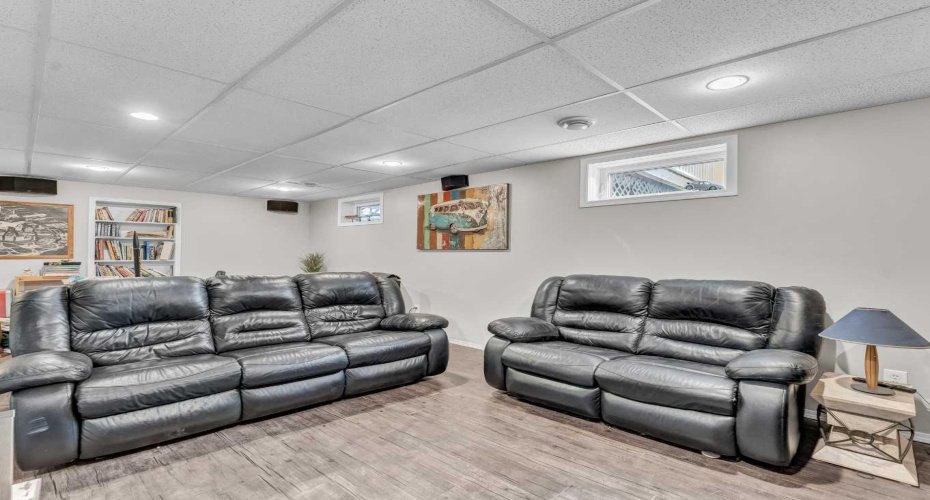 12029 Range Road 74, Rural Cypress County, Alberta T0K1Z0, 5 Bedrooms Bedrooms, ,3 BathroomsBathrooms,Residential,For Sale,Range Road 74,A2318119