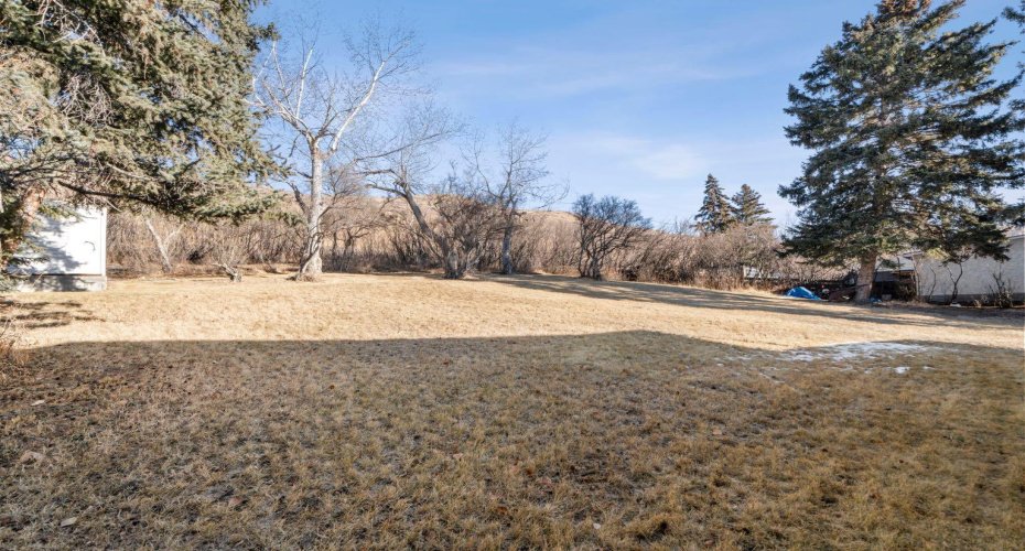 332 Third Street, Cochrane, Alberta T4C1Z6, 3 Bedrooms Bedrooms, ,2 BathroomsBathrooms,Residential,For Sale,Third,A2318121