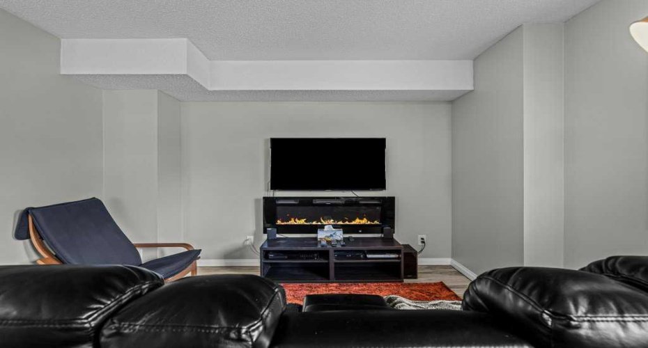 1206 Bow Valley Trail, Canmore, Alberta T1W1N6, 2 Bedrooms Bedrooms, ,1 BathroomBathrooms,Residential,For Sale,Bow Valley Trail,A2318123