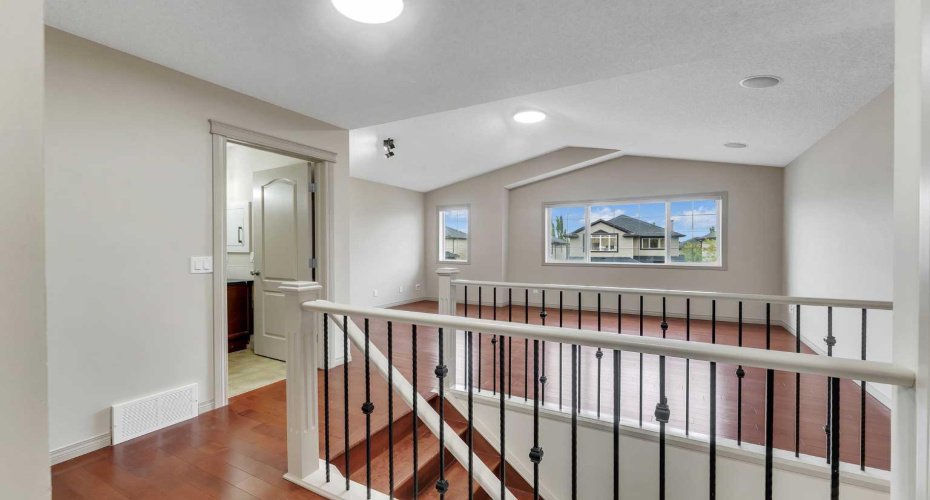 263 Royal Birch Way, Calgary, Alberta T3G 5Y2, 4 Bedrooms Bedrooms, ,4 BathroomsBathrooms,Residential,For Sale,Royal Birch,A2316974