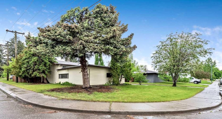 7315 5 Street, Calgary, Alberta T2V 1B4, 3 Bedrooms Bedrooms, ,2 BathroomsBathrooms,Residential,For Sale,5,A2318150