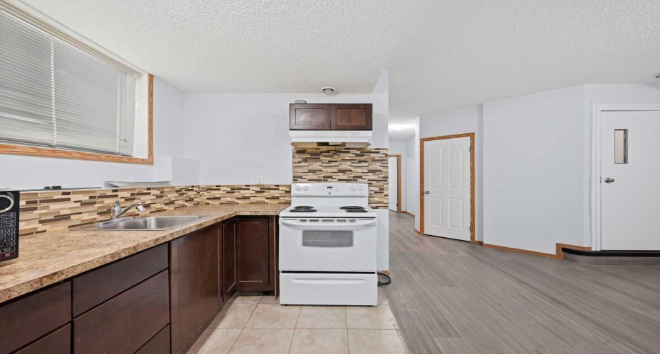 11 Covecreek Close, Calgary, Alberta T3K 0J5, 3 Bedrooms Bedrooms, ,2 BathroomsBathrooms,Residential,For Sale,Covecreek,A2317659