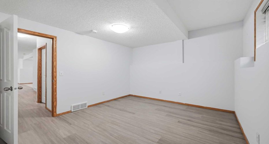 11 Covecreek Close, Calgary, Alberta T3K 0J5, 3 Bedrooms Bedrooms, ,2 BathroomsBathrooms,Residential,For Sale,Covecreek,A2317659