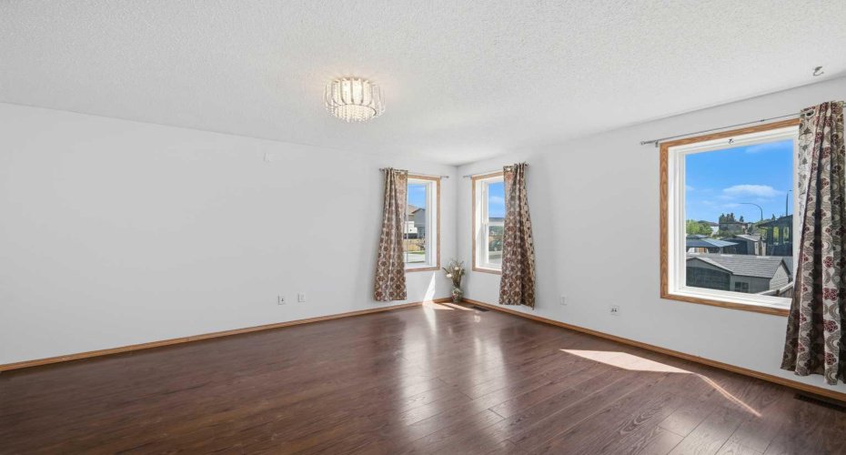11 Covecreek Close, Calgary, Alberta T3K 0J5, 3 Bedrooms Bedrooms, ,2 BathroomsBathrooms,Residential,For Sale,Covecreek,A2317659