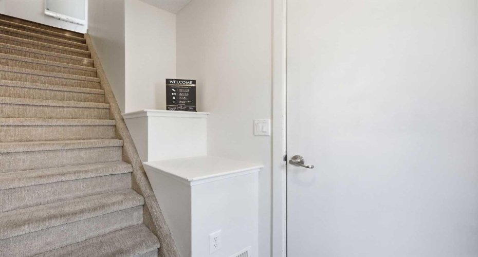 220 Covecreek Circle, Calgary, Alberta T3K 0W6, 2 Bedrooms Bedrooms, ,2 BathroomsBathrooms,Residential,For Sale,Covecreek,A2317858