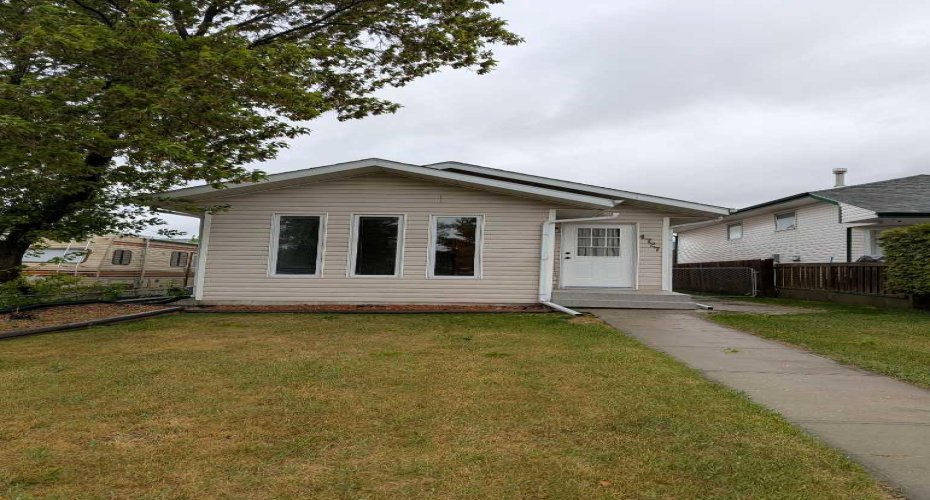 4727 44 Street, Sylvan Lake, Alberta T4S 1N5, 2 Bedrooms Bedrooms, ,2 BathroomsBathrooms,Residential,For Sale,44,A2318198