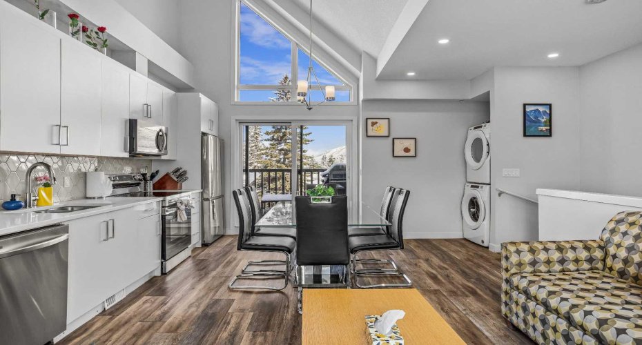 105 Kananaskis Way, Canmore, Alberta T1W 1N7, 2 Bedrooms Bedrooms, ,3 BathroomsBathrooms,Residential,For Sale,Kananaskis,A2308389